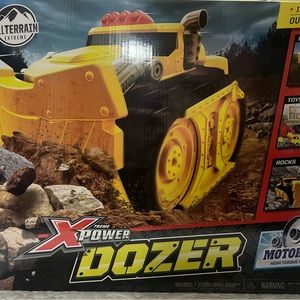 New in Box Jakks Xtreme power Dozer